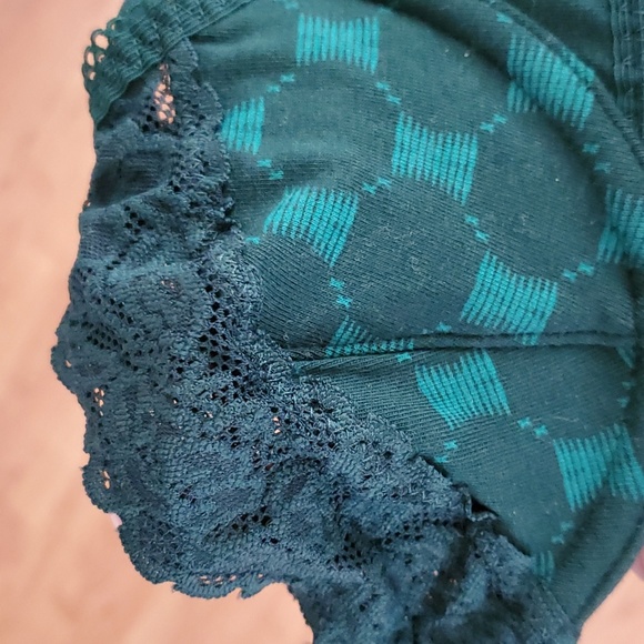 bra - Picture 4 of 4